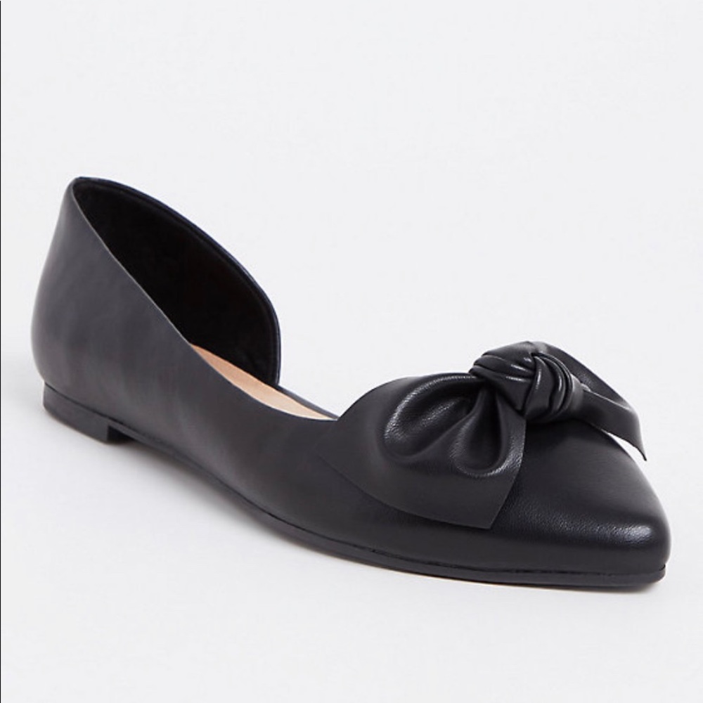 TORRID BLACK POINTED BOW D'ORSAY FLAT